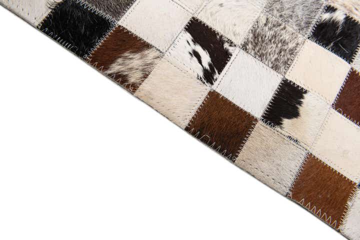 8' 1 x 10' Cowhide Stocks Rug
