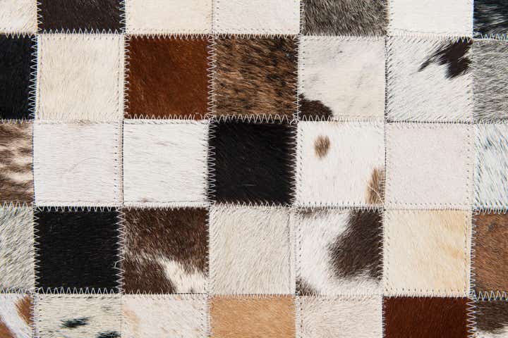 8' 1 x 10' Cowhide Stocks Rug