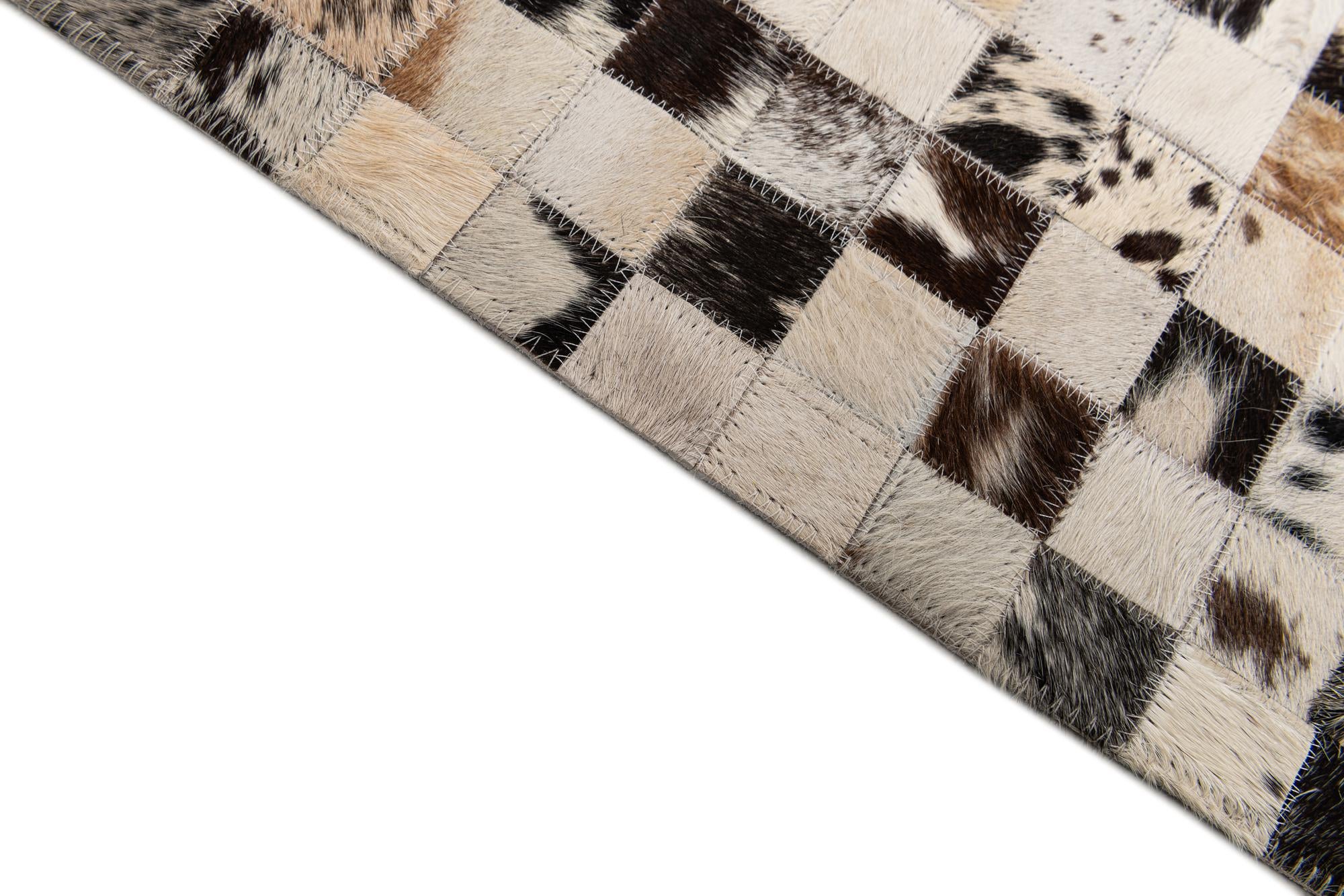 8' 1 x 10' Cowhide Stocks Rug