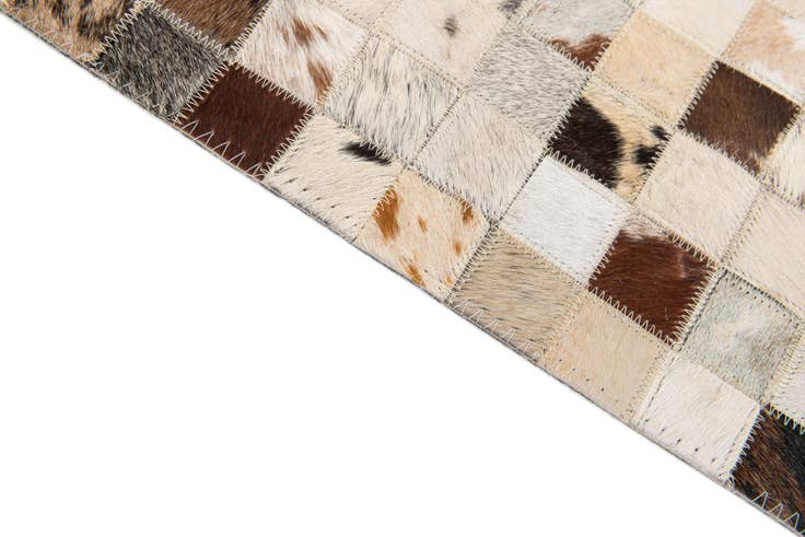 Detail image of 8' x 10' Cowhide Stocks Rug