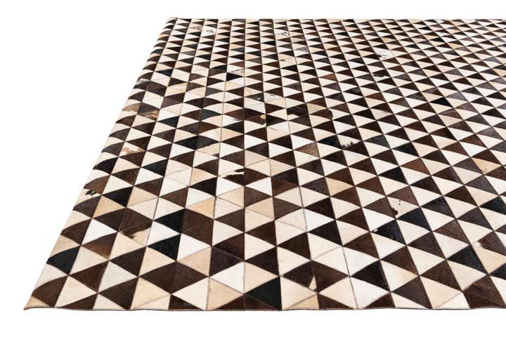 8' 1 x 10' Cowhide Stocks Rug