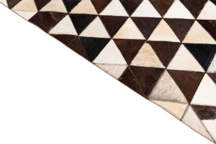 8' 1 x 10' Cowhide Stocks Rug