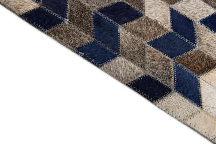 8' 1 x 10' Cowhide Stocks Rug
