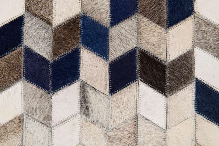 8' x 10' Cowhide Stocks Rug