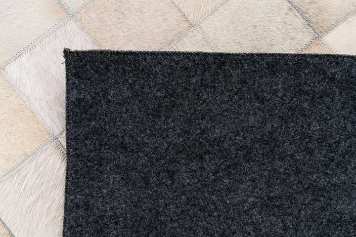 8' x 9' 10 Cowhide Stocks Rug