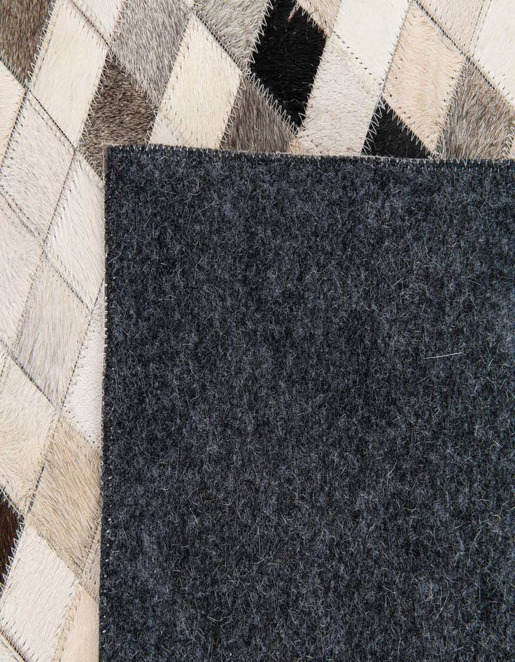 Detail image of 8' x 10' Cowhide Stocks Rug