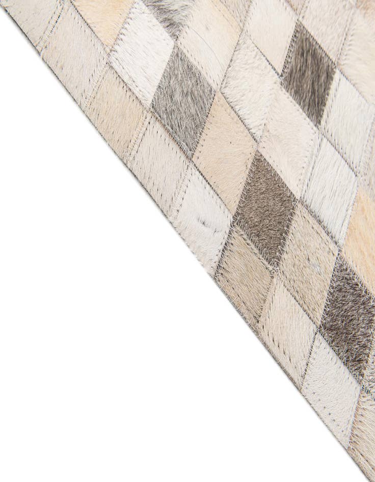 Detail image of 8' x 9' 10 Cowhide Stocks Rug