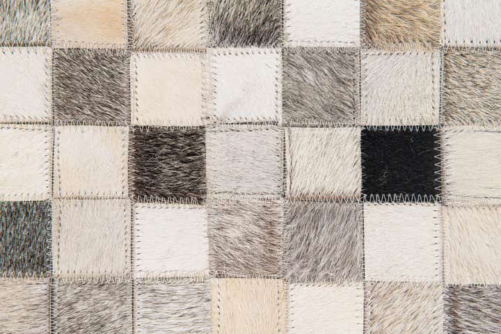 8' x 9' 10 Cowhide Stocks Rug