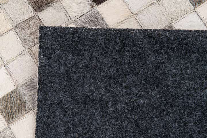 8' x 9' 10 Cowhide Stocks Rug