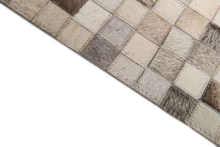 8' x 10' Cowhide Stocks Rug