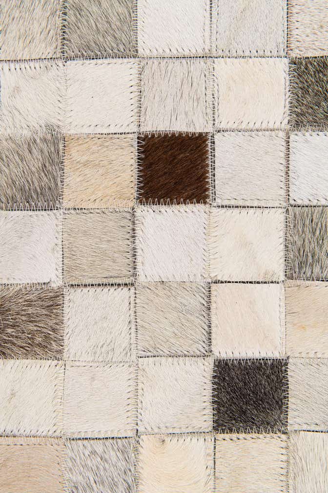 8' x 10' Cowhide Stocks Rug