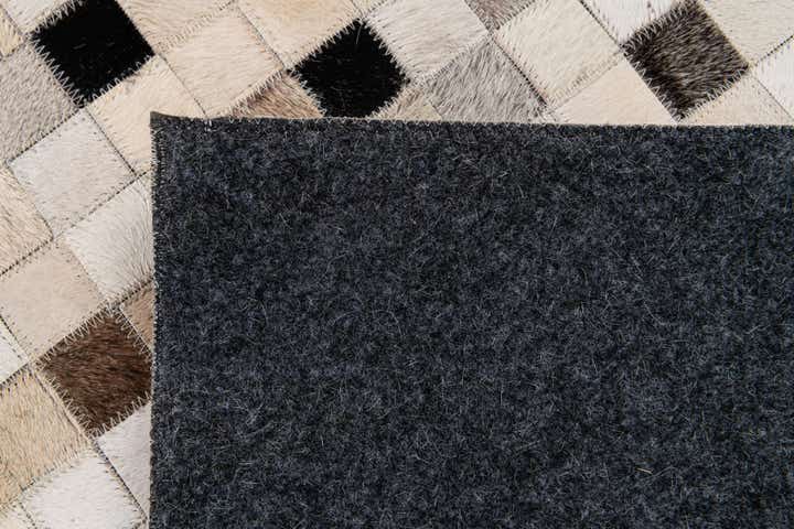 8' x 10' Cowhide Stocks Rug