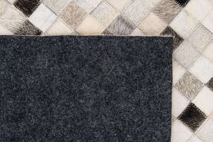 8' x 9' 10 Cowhide Stocks Rug