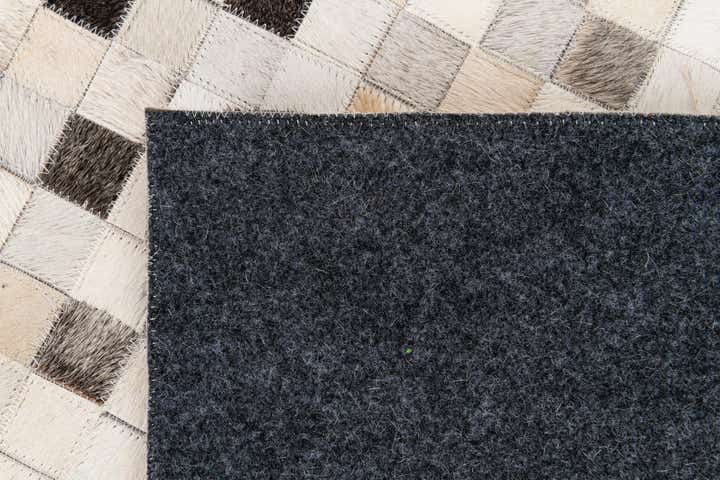 8' x 9' 10 Cowhide Stocks Rug