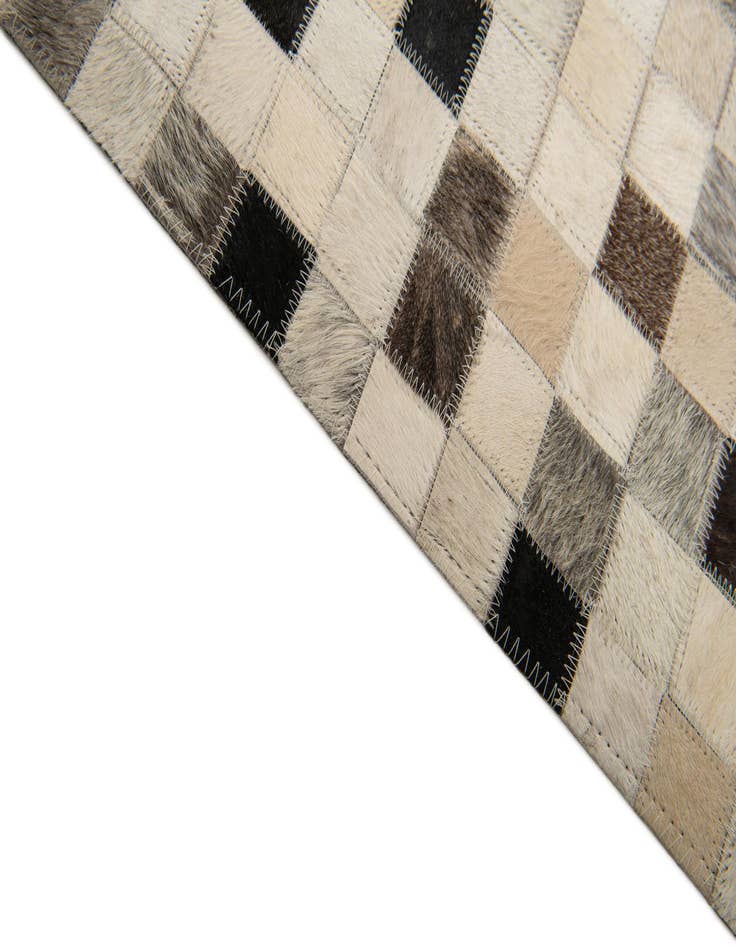 Detail image of 8' x 9' 9 Cowhide Stocks Rug