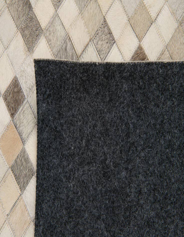 Detail image of 8' x 9' 11 Cowhide Stocks Rug