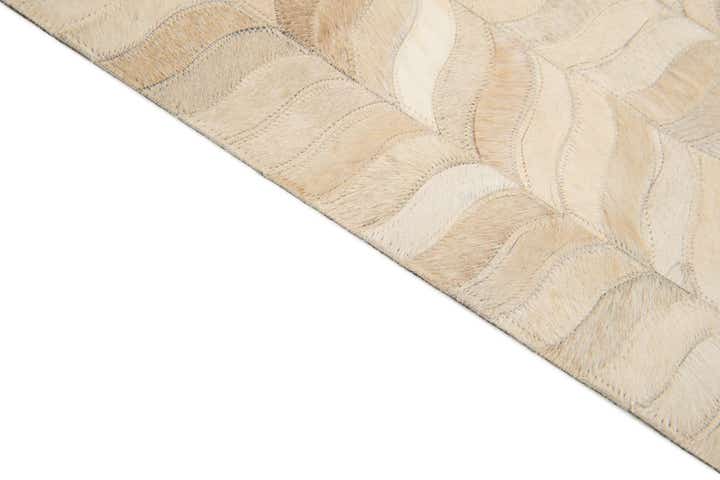 6' 8 x 9' 8 Cowhide Stocks Rug