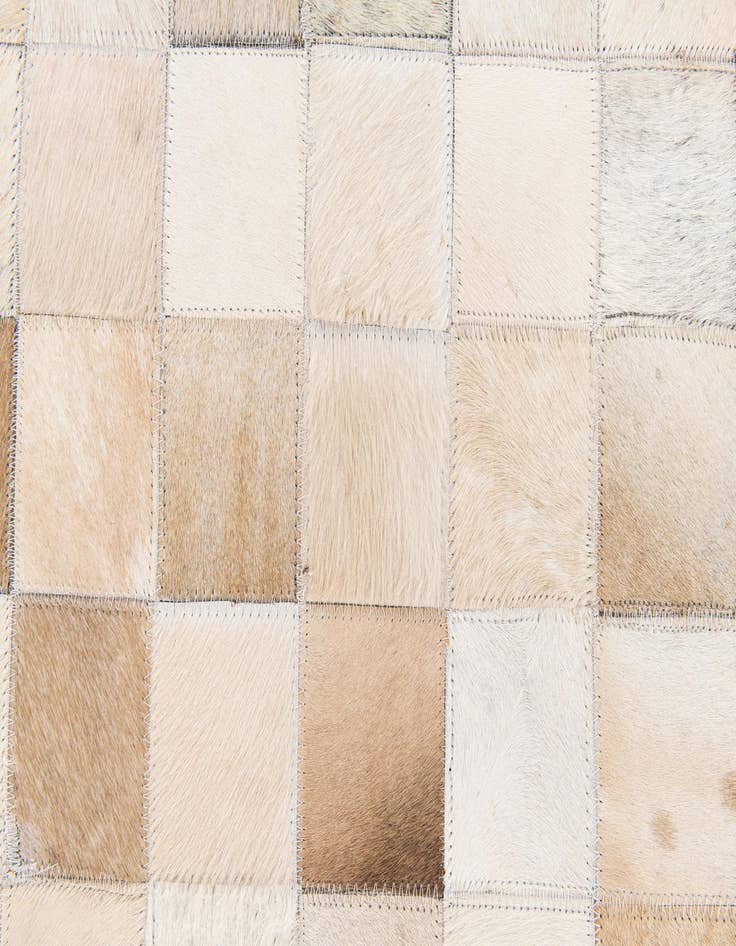 Detail image of 8' x 9' 11 Cowhide Stocks Rug