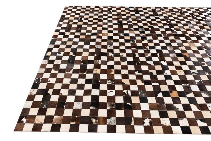 Detail image of 8' x 9' 10 Cowhide Stocks Rug