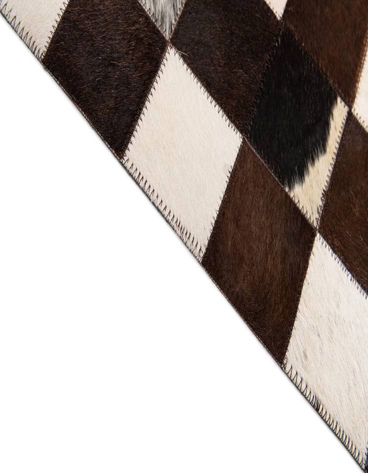 Detail image of 8' x 9' 10 Cowhide Stocks Rug