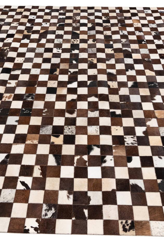 Detail image of 7' 11 x 9' 10 Cowhide Stocks Rug