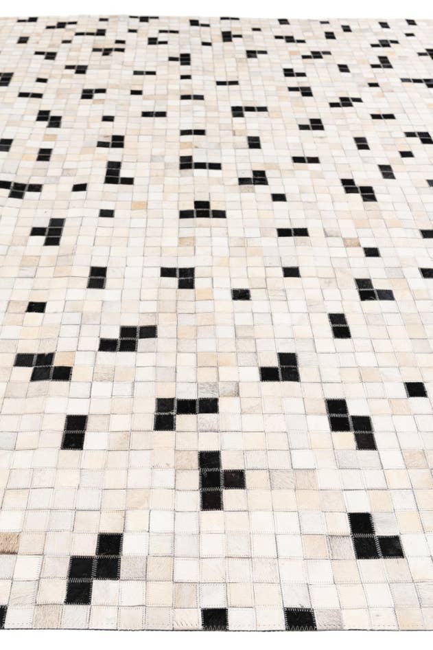 Detail image of 8' x 9' 11 Cowhide Stocks Rug
