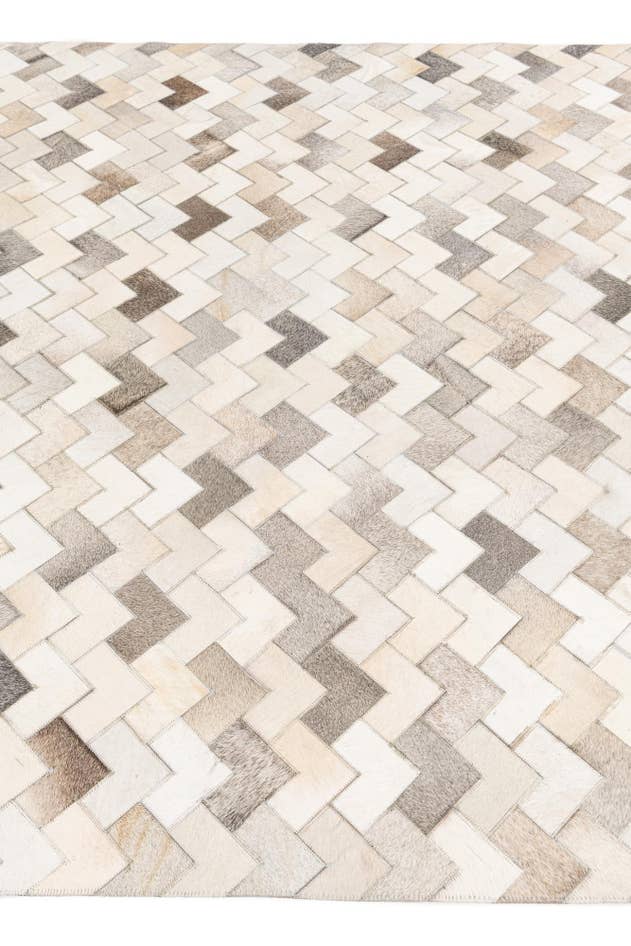 Detail image of 6' x 9' Cowhide Stocks Rug