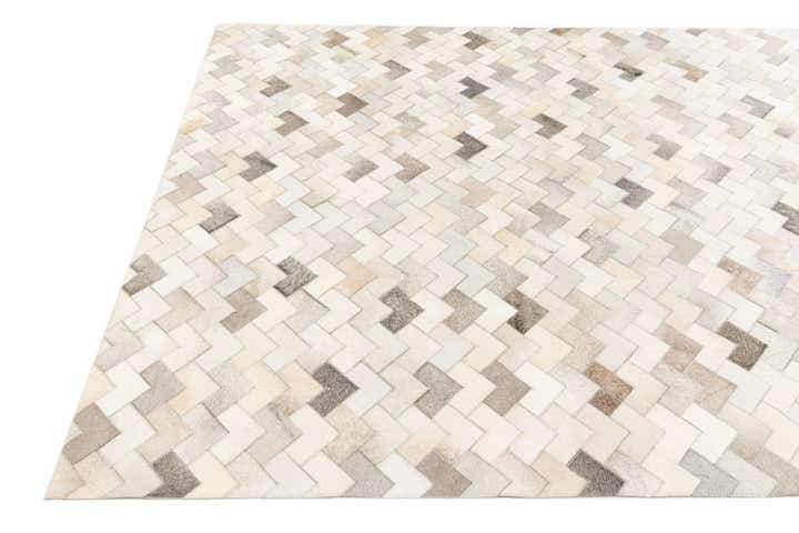 6' x 9' Cowhide Stocks Rug