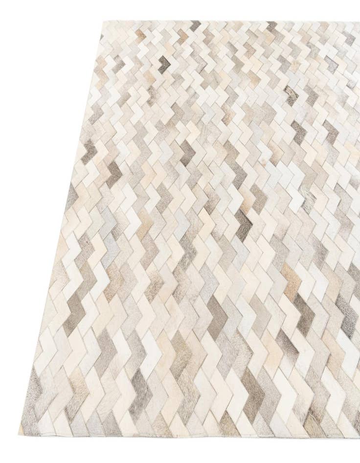 Detail image of 6' x 9' Cowhide Stocks Rug