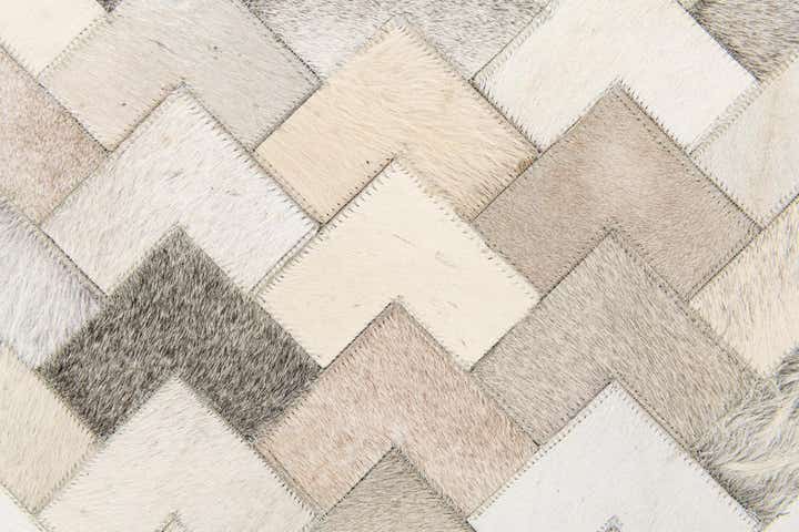 6' x 9' Cowhide Stocks Rug