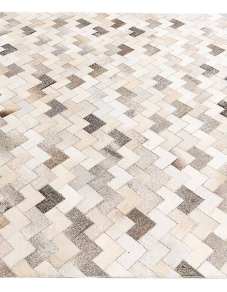 Detail image of 6' x 8' 11 Cowhide Stocks Rug