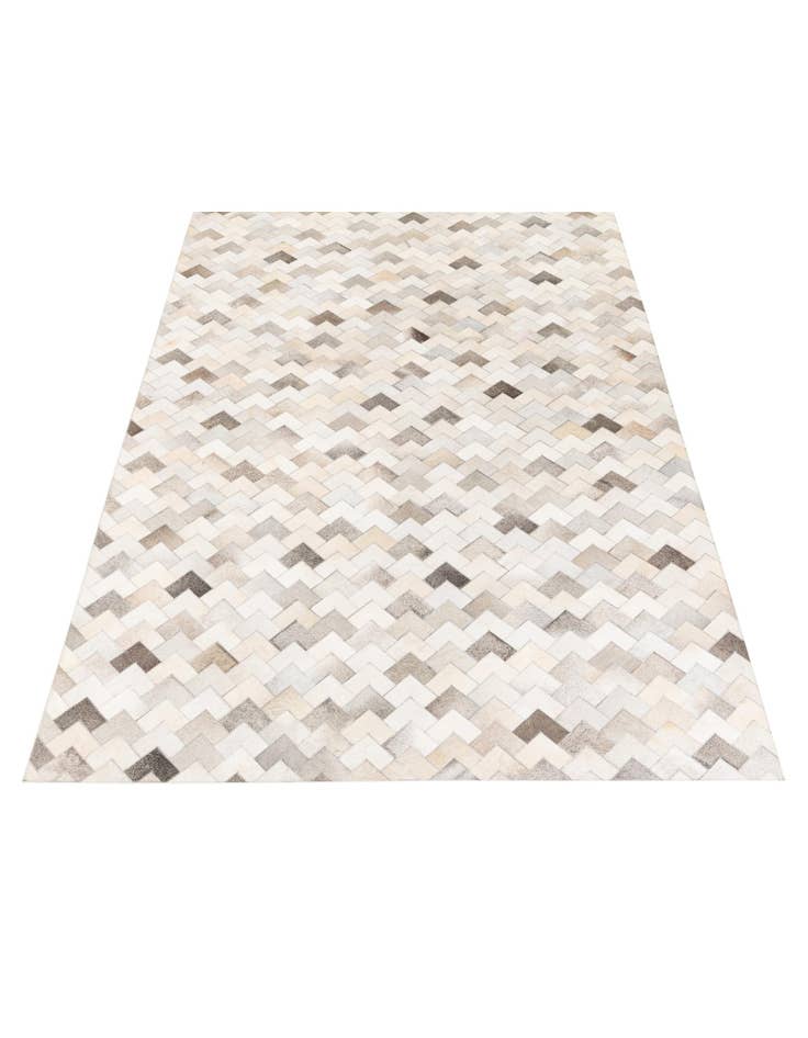 Detail image of 6' x 9' Cowhide Stocks Rug