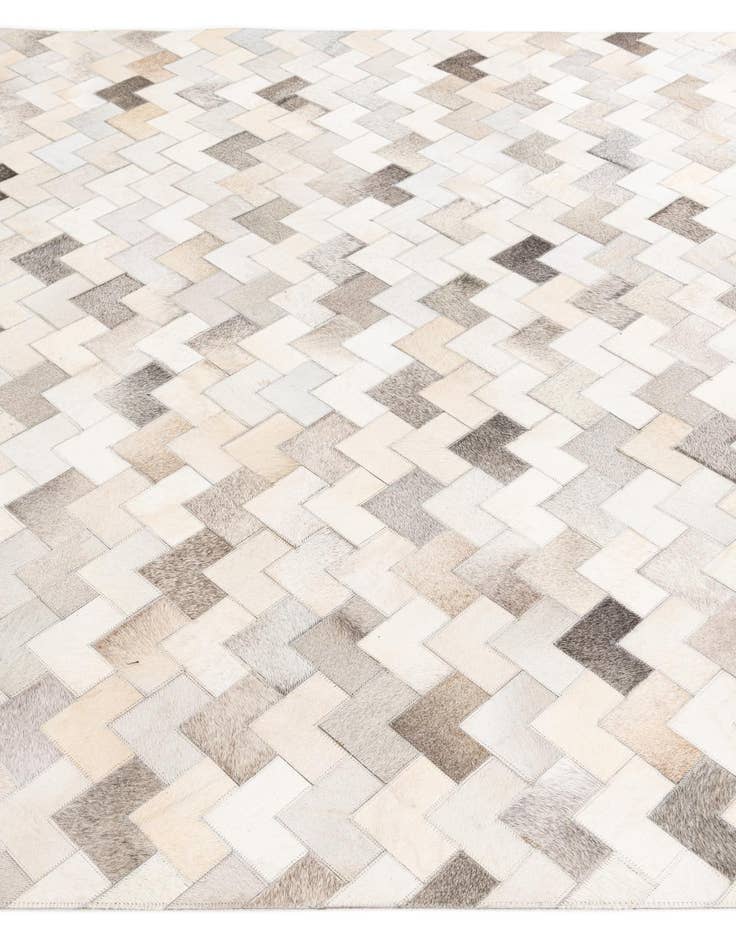 Detail image of 6' x 9' Cowhide Stocks Rug