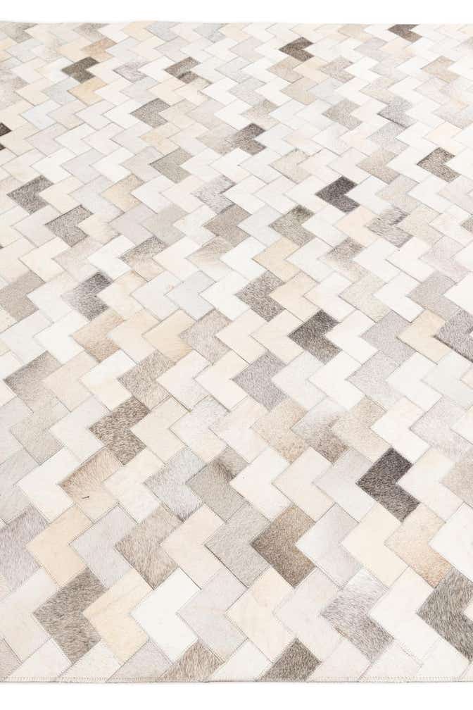 6' x 9' Cowhide Stocks Rug