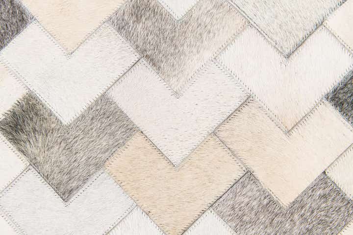 6' x 9' Cowhide Stocks Rug