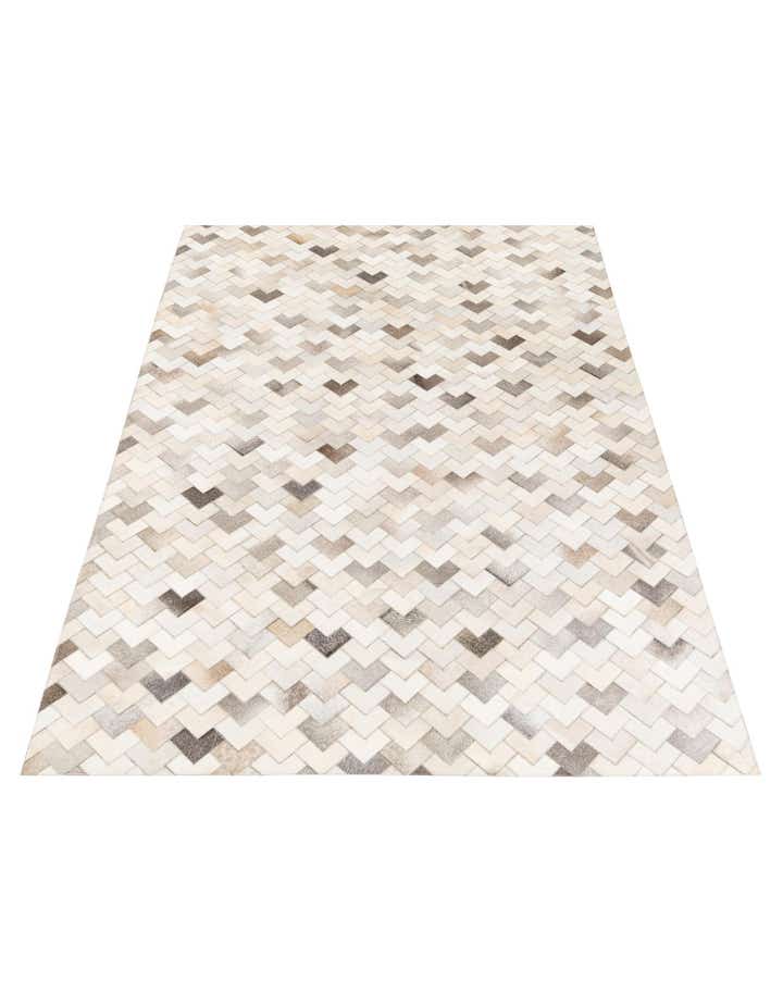 6' 1 x 9' Cowhide Stocks Rug