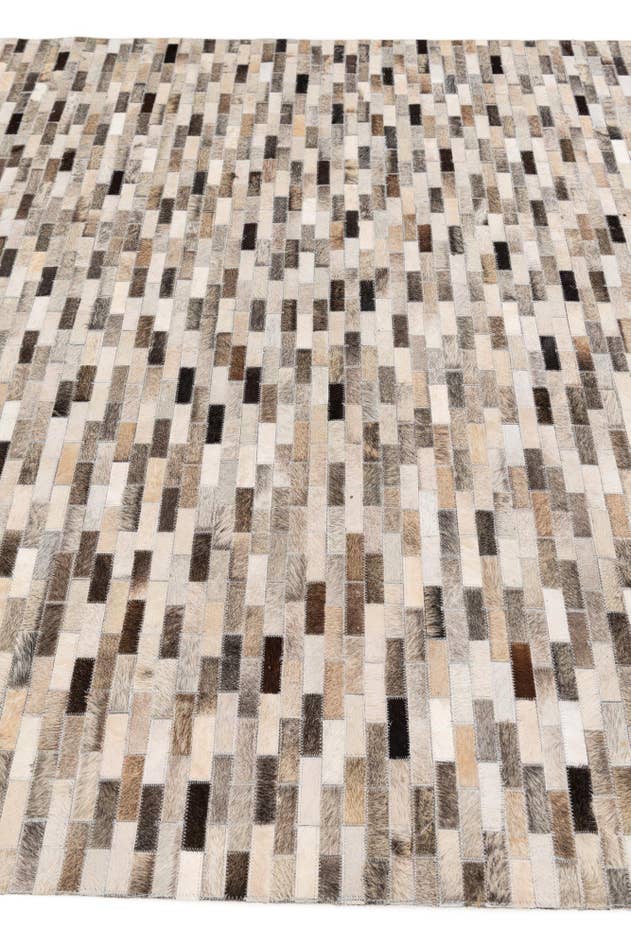 Detail image of 6' x 9' Cowhide Stocks Rug