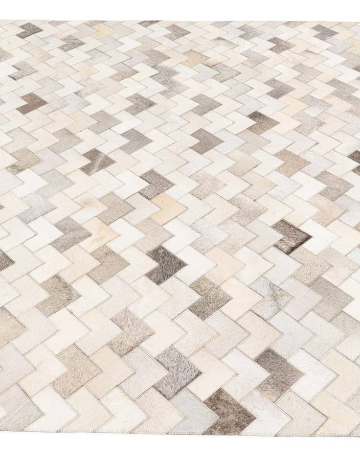 Detail image of 6' x 9' 1 Cowhide Stocks Rug