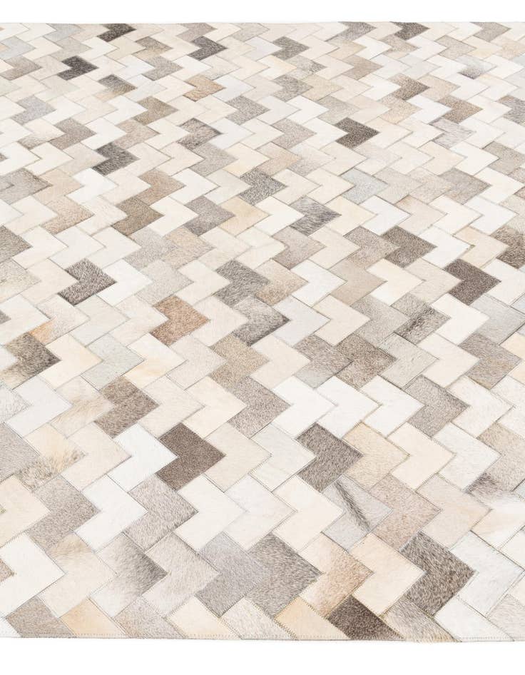 Detail image of 6' x 9' Cowhide Stocks Rug