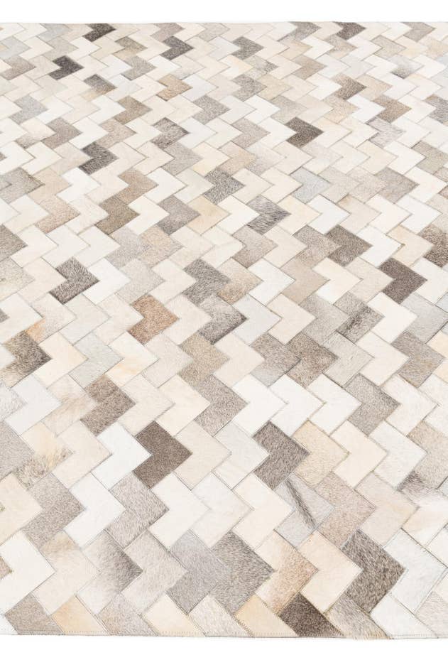Detail image of 6' x 9' Cowhide Stocks Rug