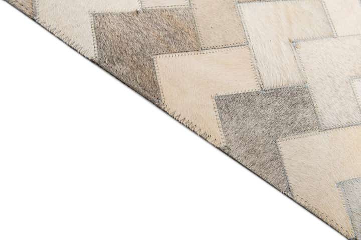 6' x 8' 11 Cowhide Stocks Rug