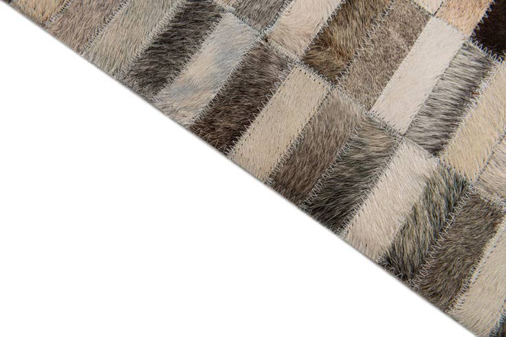 Detail image of 6' x 9' Cowhide Stocks Rug