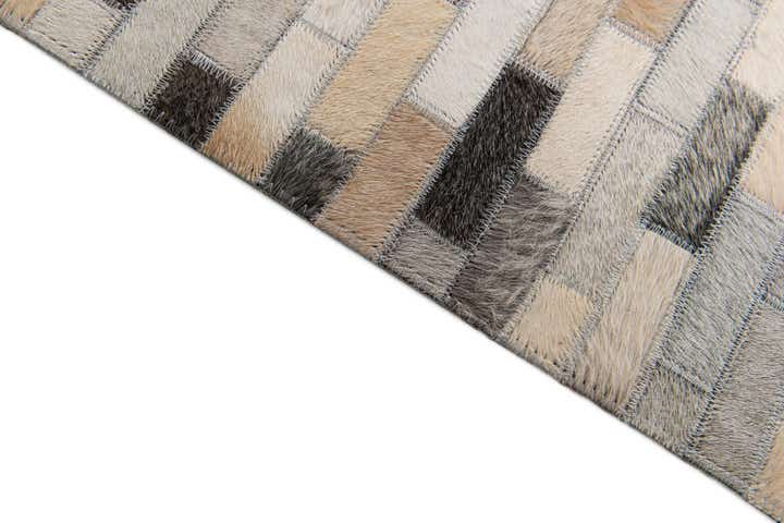 6' 7 x 10' Cowhide Stocks Rug