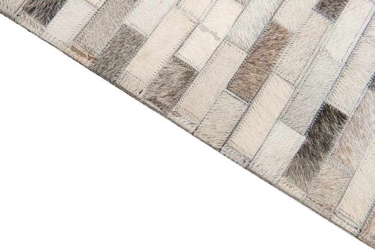 Detail image of 6' 8 x 9' 11 Cowhide Stocks Rug