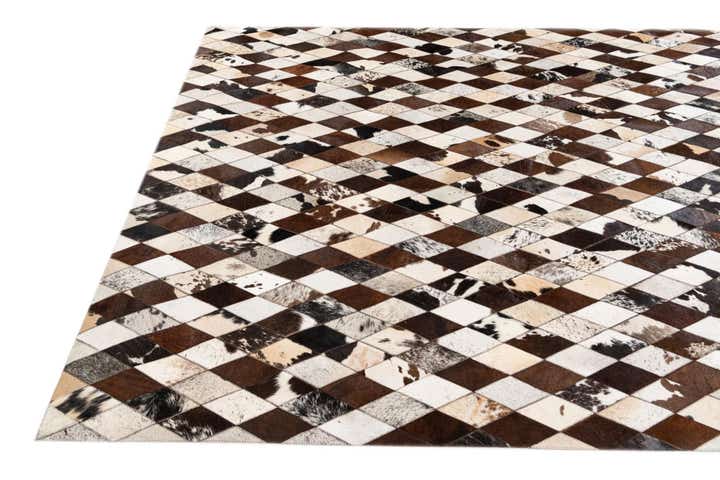 6' 6 x 9' 10 Cowhide Stocks Rug