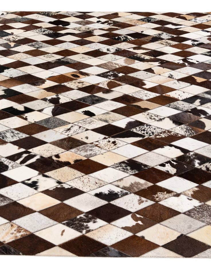 Detail image of 6' 6 x 9' 10 Cowhide Stocks Rug
