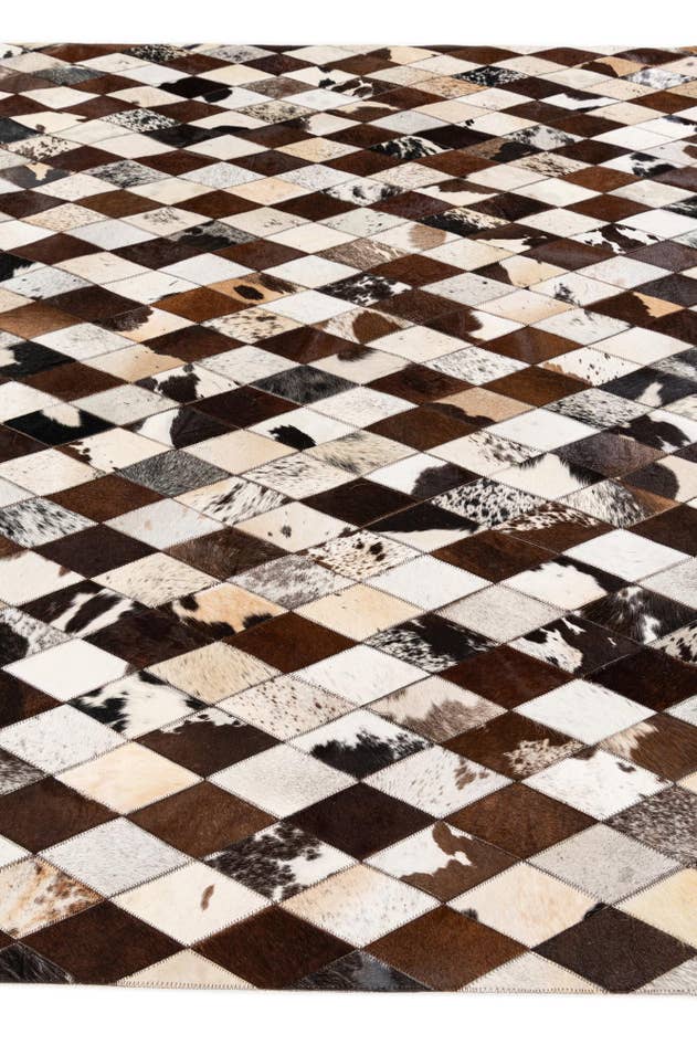 Detail image of 6' 6 x 9' 10 Cowhide Stocks Rug