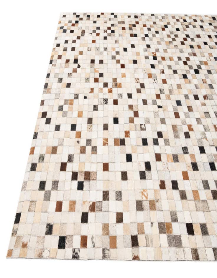 Detail image of 5' x 7' 10 Cowhide Stocks Rug