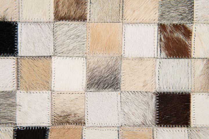 5' x 7' 10 Cowhide Stocks Rug