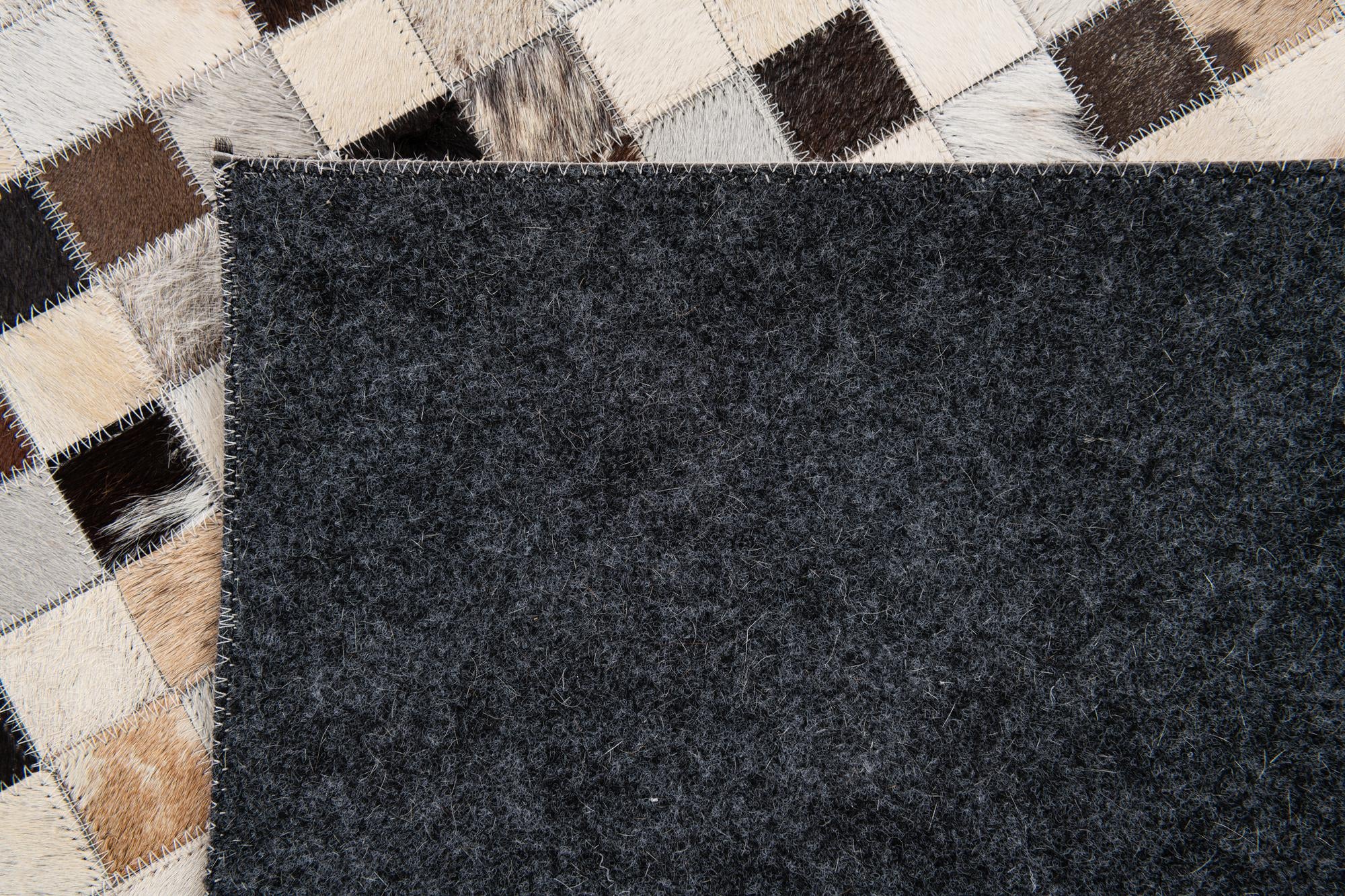 5' x 7' 10 Cowhide Stocks Rug